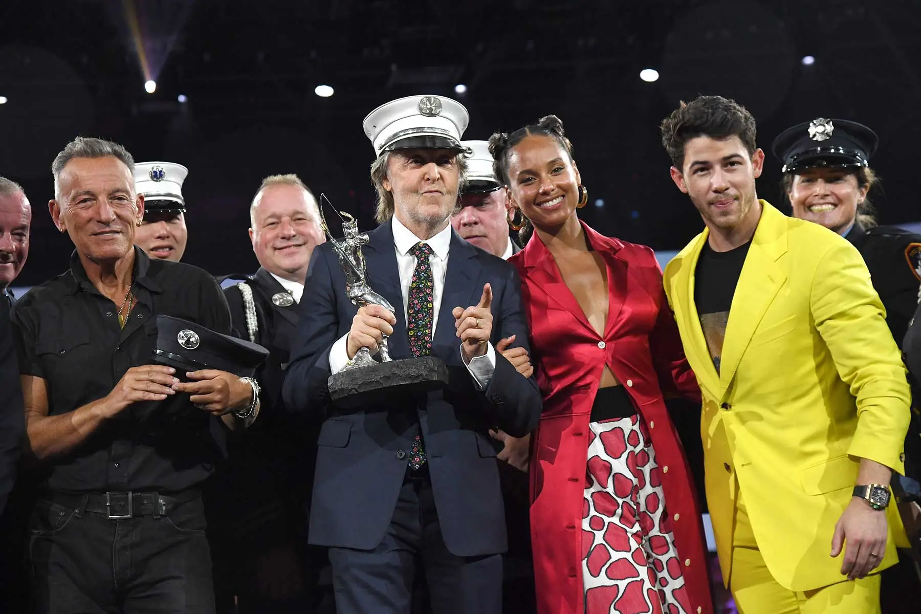 Robin Hood’s Annual Benefit Returns to Raise $77.5 Million for the Fight Against Poverty in New York City